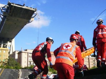 Ponte Morandi Genova. Volontati CRI specializzati OPEM durante i soccorsi